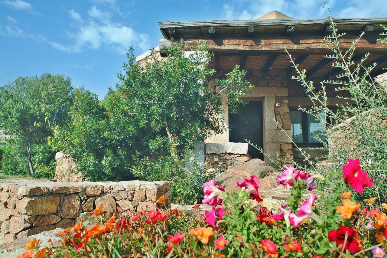 Residence L'Ea Di Lavru - Appartamenti Mono-Bilo-Trilocali Порто Сан Паоло Екстериор снимка